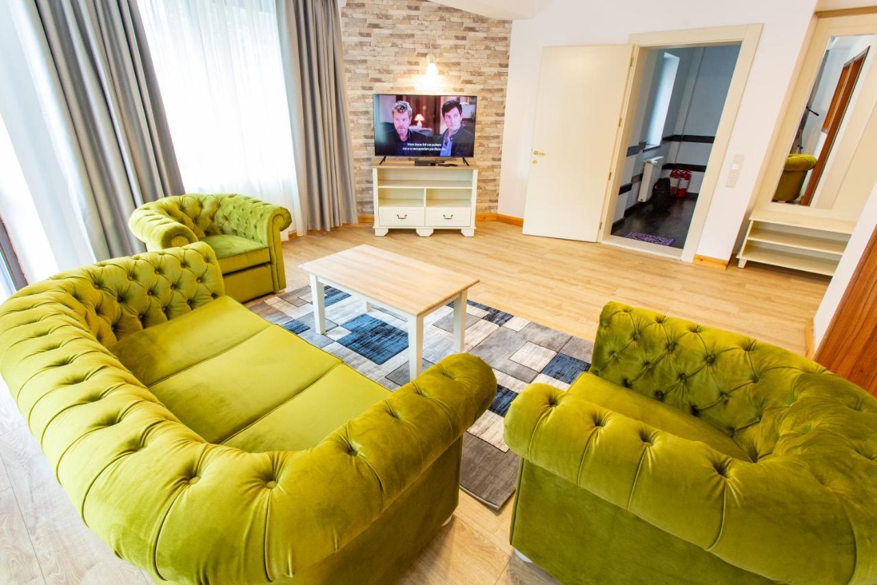Pension Carmen'S Mansion A Сіная Екстер'єр фото